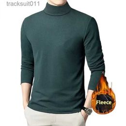 Men's T-Shirts Turtleneck Thicken T Shirt for Men Basic T Shirt Fleece Autumn Winter Long Sle Tops Undershirt Solid Colour 2022 New L231208