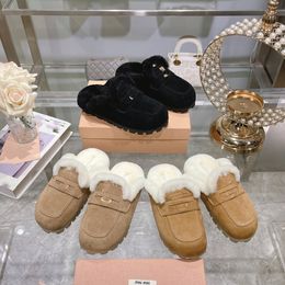 Miui Designer Slipper Sandals Fluffy Clog Womens Platform Famous Flat Mules Fur Slides Slippers Shearling Lined Furry Slippers House Bedroom Sandal