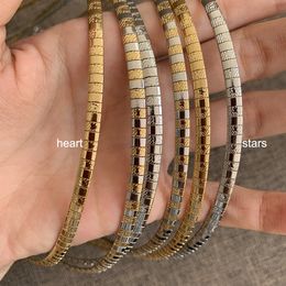 stainless steel collar foreign trade snake bone chain vacuum plating can be determined 4MM between the heart of the star