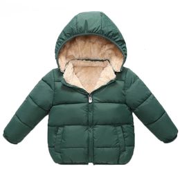 Jackets Baby Kids Boys Jackets Winter Thick Coats Warm Cashmere Outerwear For Girls Hooded Jacket Children Clothes Toddler Overcoat 1-6Y 231207