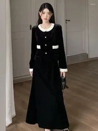 Work Dresses 2023 French Women Black Velvet Suits Elegant O-neck Short Top A-line Casual Midi Skirt Autumn Vintage Patchwork 2 Pieces Set