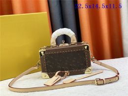 2023 New Metal frame box-type Evening Bags Designers Mini Magnetic Buckle Closure Old Flowers Letters Satchel Handbags suitcase retro Trunk Bag fashion versatile