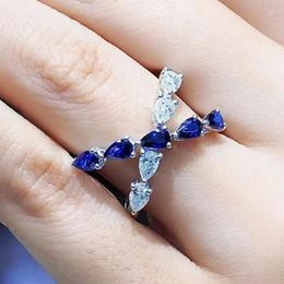 Cluster Rings Huitan Luxury Cross With Pear Blue Cubic Zirconia White CZ Fashion Women Silver Color Temperament Ladies Jewelry