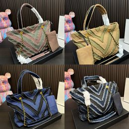 Designer Women Canvas Quilted Large Chain Tote Bag France Luxury Brand Denim Patchwork V Stitching Sandy Beach Shoulder Bags Lady Chains Strap Shopping Handbag