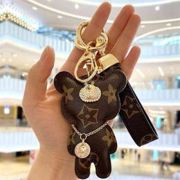 Designer Sneaker Leather Silicone Keychains High Grade Leather Men Women Creative Bear European and American Personalized Car Key 2298