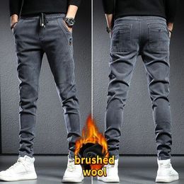 Men's Jeans Autumn Winter Baggy Jeans Man Brushed Thicken Wool Plush Cowboy Black Korean Designer Clothing Cargos Drawstring Slim Trousers 231207