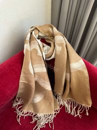 Loewee scarf Designer scarf Star's same jacquard checkerboard autumn and winter temperament warm tassel cashmere scarf Rowe shawl lowewe scarf