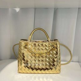 One Botte Woven Venet Tote Designer Bag Lady Bags 2024 Women's Leather Fashion Casual Lady Shoulder Diagonal Straddle Handbag Andiamo Py9m