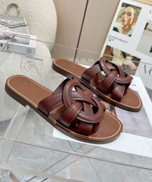 Wholesale Slippers Designer Shoes Issa Sandals Slide Round Shoe Shape Slip On Home Flats Chausson Feminine Footwear Slip On Outdoor Walking EU42