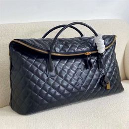 Fashion Luxury trunk duffle es quilted travel bag large Designer top handle Shoulder ysles Clutch Bags Womens classic Totes handbag mens lady Leather luggage bag