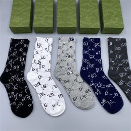 2023 Designer Men's and Women's Socks Five Brands Luxury Sports Socks Winter Net Letter Knitted Socks Pure Cotton U2