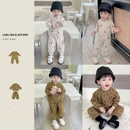 Clothing Sets Ins Spring Autumn Baby Boys 3PCS Clothes Set Star Moon Rompers Cotton Tree Long Sleeve Coat Loose Trousers Toddler Outfits 231207