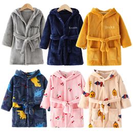 Towels Robes Winter Children Bath Robes Cartoon Pyjamas Boy Girl Flannel Sleepwear Kids Clothing Baby Warm Bathrobe Casual Homewear 231208