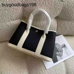 Designer Garden Bags Tote 2023 New Leather One Shoulder Womens Handheld Mother Commuter Large Capacity Casual Versatile Have Logo