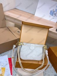 M46093 free shipping Luxury handbag bag for Womens men tote crossbody bag Shoulder tote Genuine leather hobos Vagrant bag Crocodile pattern wallet M46180 10A