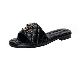 Luxury Metallic Slide Sandals Designer Slides Women's Slippers Shoes Summer Sandal Fashion Wide Flat Flip Flops Slipper For Women Low Heel Shoes Size 35-42 C956