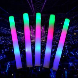 LED Gloves 12153060Pcs RGB Glow Bulk Party Supplies Colorful Sticks Foam Stick Cheer Tube Dark Light Birthday Wedding 231207