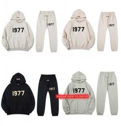 Fonr 23/24 Men's and Women's Hoodies Fashion Designer Essentialhoodies Fears Season 8 Essentials1977 Flocked Leggings Set High Street Couple