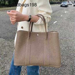 Garden Party Bags High Quality Top Layer Cowhide Leather with Premium Feel Bag for Womens Large Capacity Tote Hand Carrying Out Have Logo