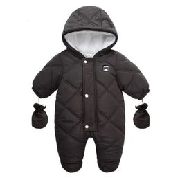 Rompers Winter newborn baby boy jumpsuit with velvet insulation baby boy jacket toddler girl snow coat baby winter jumpsuit 231208