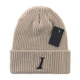 Designer beanie luxury beanie knitwear hat temperament versatile beanie knitted hat warm hat Christmas gift very nice hat S-2