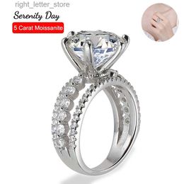 With Side Stones Serenity Day S925 Silver Plate Pt950 Fine Jewelry D Color VVS1 Six Claws 5 Moissanite Ring For Women Couples Wedding Gift YQ231209