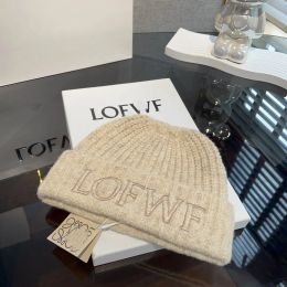 Fashion Woollen Woven Hat Lady Designer Beanie Cap Men Cashmere Loewf Knitted Hat Winter Warm Hat Gift