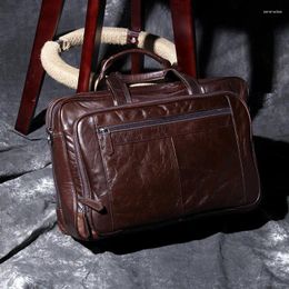 Briefcases Retro High Quality Genuine Leather Men's Briefcase Handbag Casual Simple Natural Large Capacity Laptop Bag Travel