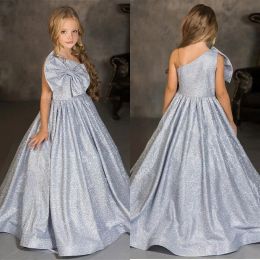 Luxury Long Flower Girl Dresses One Shoulder Sequin Sleeveless with Bow A line Floor Length Custom Made for Wedding Party