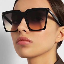 Sunglasses T-shaped Big Frame Square Women's Women Sunglass Man Trendy Personality Bright Black GlassesSunglasses242w