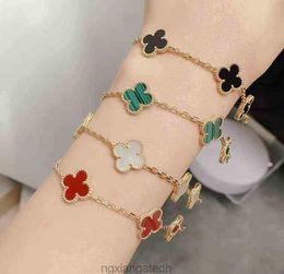 S925 Sterling Silver Five Flower Four Leaf Clover Bracelet Female Classic White Fritillaria for Girls Lucky Light Luxury Bracelets4266673