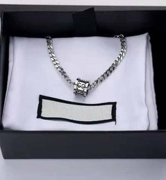 Top luxury designer necklace fashion charm necklaces for men and women letter vs pendant punk hip hop Jewellery unisex length chart 8922910