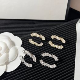 Boutique Crystal Diamond Stud Ohrringe Hochwertige Hochzeits- und Geburtstagsschmuckohrringe Mode neue Frauen -Charmohrringe mit Schachtel