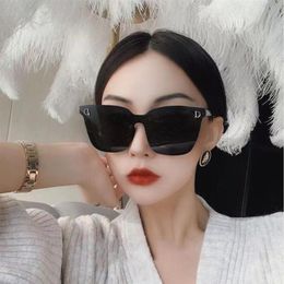 Fashion Sunglasses Frames 2021 Trendy Women Glasses Women's Retro Brand Designer204a