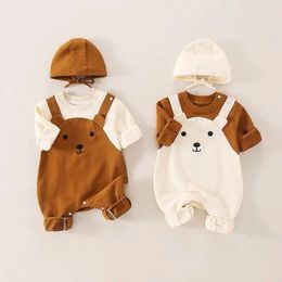 Rompers 315M Spring Autumn born Cartoon Clothes Baby Girl Boy Romper Infant Cute Bears Cotton Soft Jumpsuit with Knit Cap 231208