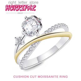 With Side Stones HORRIPAL 1ct D VVS1 Cushion Cut Moissanite Ring S925 Silver 18k Gold Plated Cross Design Luxury Sparkling Wedding Ring For Woman YQ231209