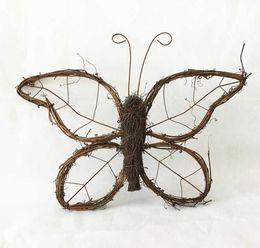 1 Pclot New Design Farmhouse Decor Hanging Wall Decoration Grapevine Twig Rattan Butterfly Ornaments Q08125401790