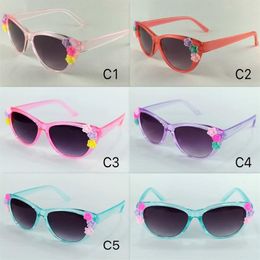 Baroque Cat Eye Kids Sunglasses With Flower Children Sun Glasses Girl Pretty Shade Eyewear UV400 5 Colours Whole269S