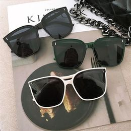 Star Fashion Women Designer Sunglasses female ins glasses men UV400 Trend Accessories Suitable for All Face Shapesdriving Korean v245Y