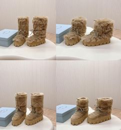 2024 Designer Shearling Apres Ski Boots Upper with drawstring Snow Boot Removable padded fleece lining Enameled metal triangle logo Sneakers