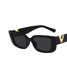 Sunglasses Vintage Black Rectangle Women Unique V Groove Sun Glasses Female Gradient Clear Mirror303N