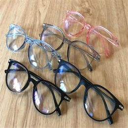 Blue Light Blocking Spectacles Anti Eyestrain Decorative Glasses Light Computer Radiation Protection Eyewear 2020 NEW234H