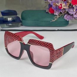 2022 women men high quality fashion sunglasses black red Cheque pattern plank frame big square glasses available with box2686