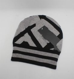 New Fashion women Hats for men brand knitting warm selling lovely Beanies Winter Berets knitted Cap1696969