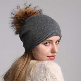 Autumn Winter Pompom Beanie Hat Women Knitted Wool Skullies Beanies Casual Women's Cap Real Raccoon Fur Hats 220112243u