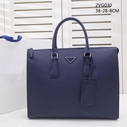 2021 Men's Blue Leather Designer Briefcase High Quality Large Capacity Laptop Bag Retro Fashion Waterproof Handbag Office Cas303n