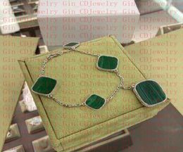 Designer Classic Lucky Clover Malachite Bracelet 18K Gold Plated Ladies and Girls Valentine039s Day Mother039s Day Engagemen6100637