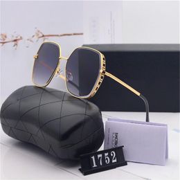 Fashion Crystal Sunglasses Summer Anti-UV Polarising Lens C Sunglasses Classic brand female sunglasses with brand box3275