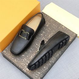 36model Tassel Leather Oxfords Shoes Designer Men Loafers Casual Slip on Men Dress Shoes Italian Graceful Wedding Party Shoes Luxury Men Moccasins Black White 38-46