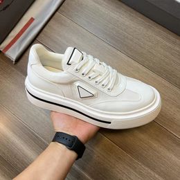 Luxury designer high quality thick sole knit lace-up small white shoes 2023 new black leather men's casual sports running shoes training shoes Board shoes travel shoes